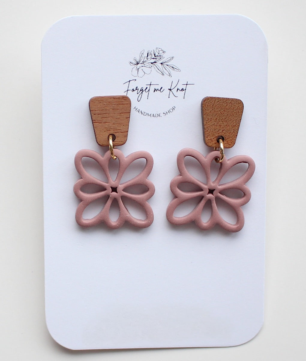 Wood and flowered square earrings